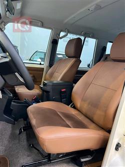 Toyota Land Cruiser 70